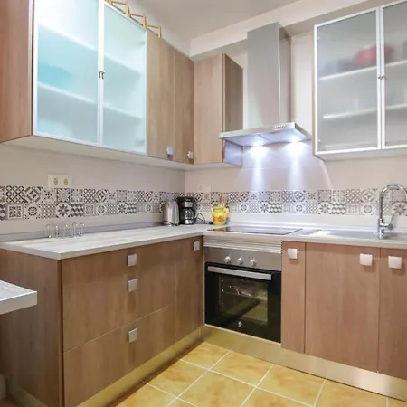 Holiday home 3 Bedroom Awesome In