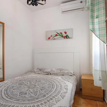 Holiday home 3 Bedroom Awesome In *