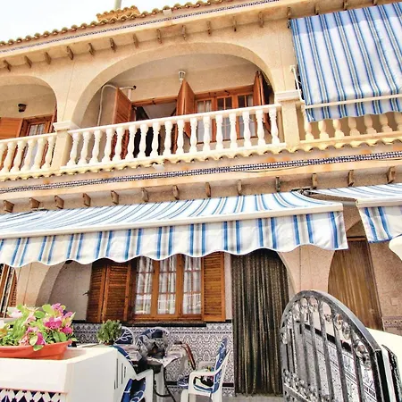 Holiday home 3 Bedroom Awesome In Santa Pola